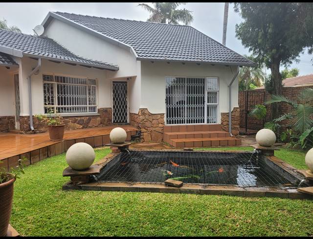 5 BEDROOM HOUSE SOLD IN SINOVILLE